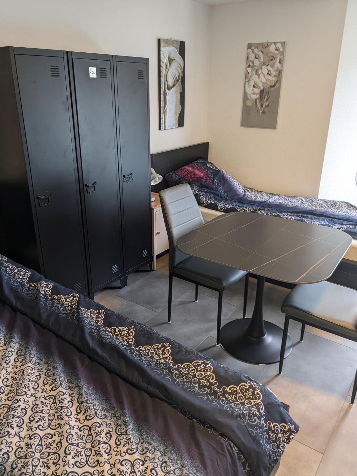 Modernes Studio-Apartment Mitten Im Ruhrgebiet Bochum Esterno foto